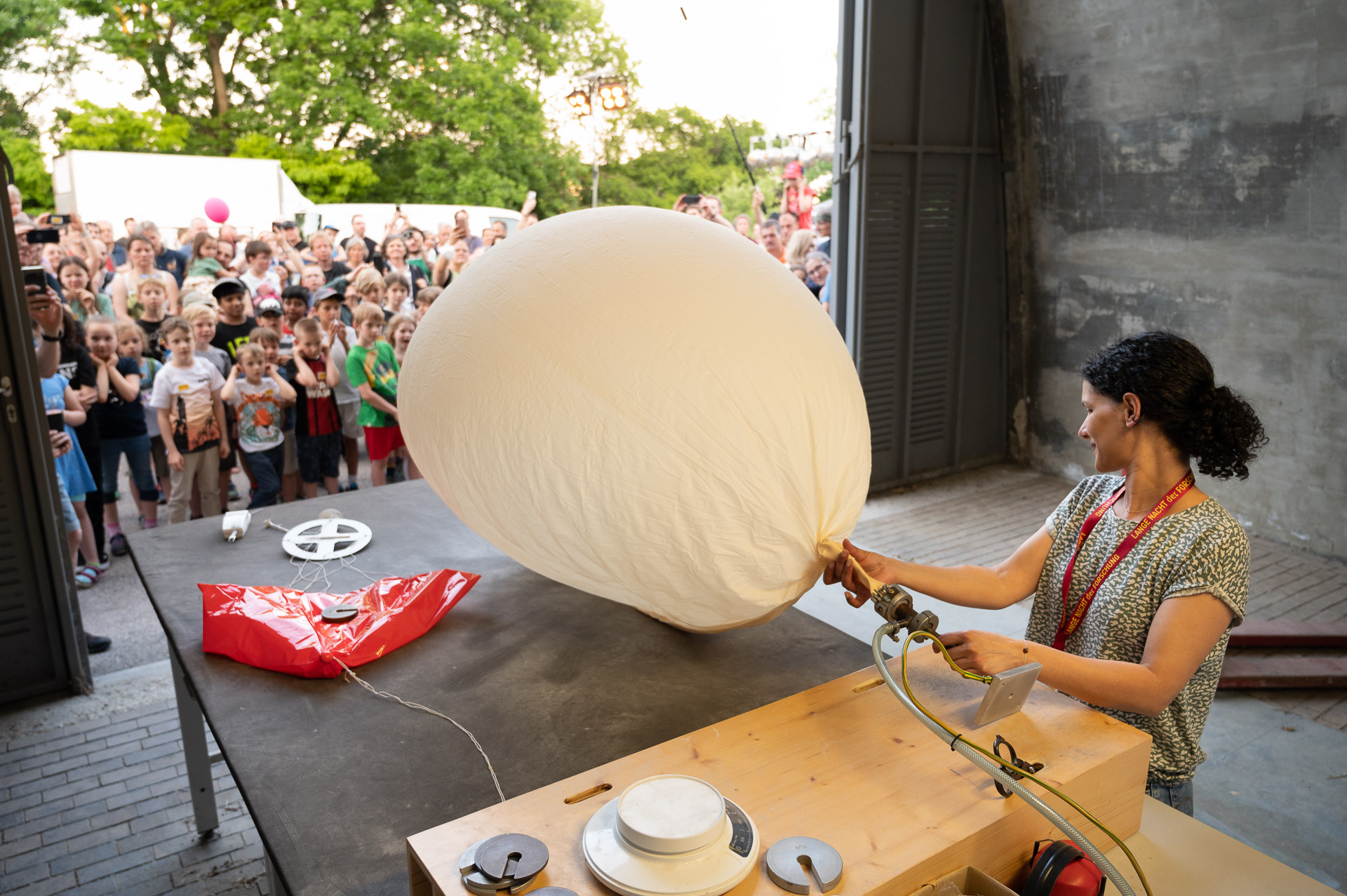 Ballon wird befüllt